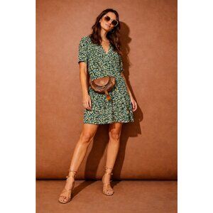 Tucker NYC Silk Mini Dress Size S Ditsy Floral V-Neck Dolman Sleeves Green